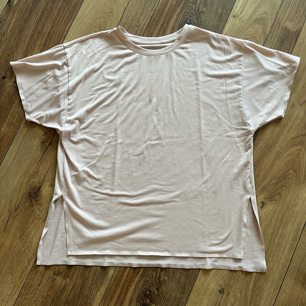 Uniqlo Light Pink Short Sleeve Tee XS
